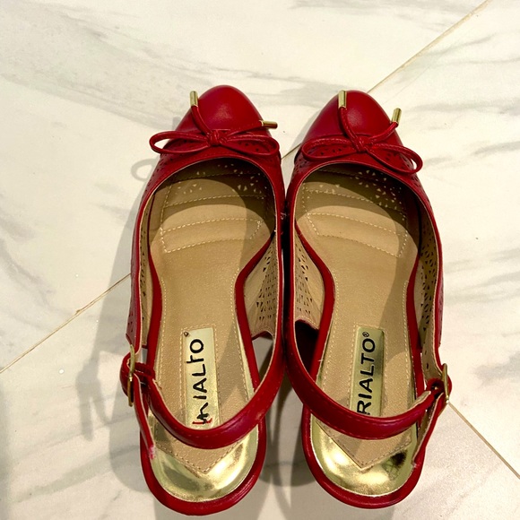 Rialto Shoes - Wedge sling back shoes